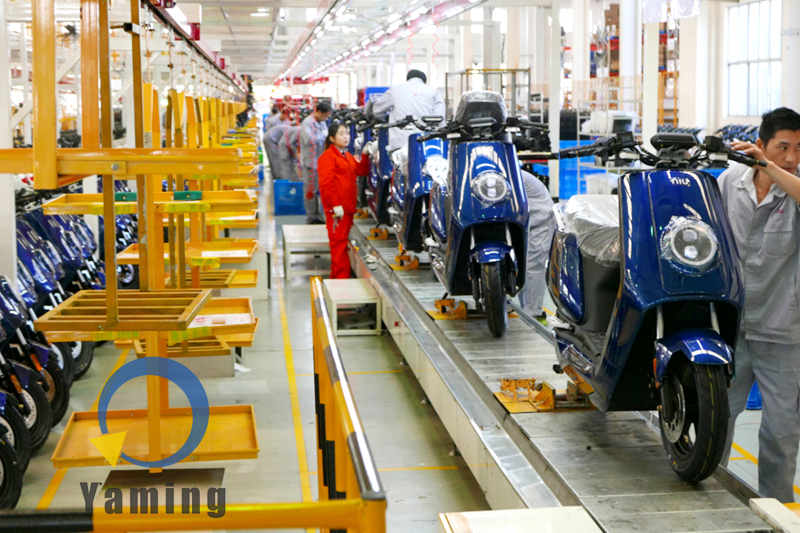 Two-wheeled vehicle assembly line